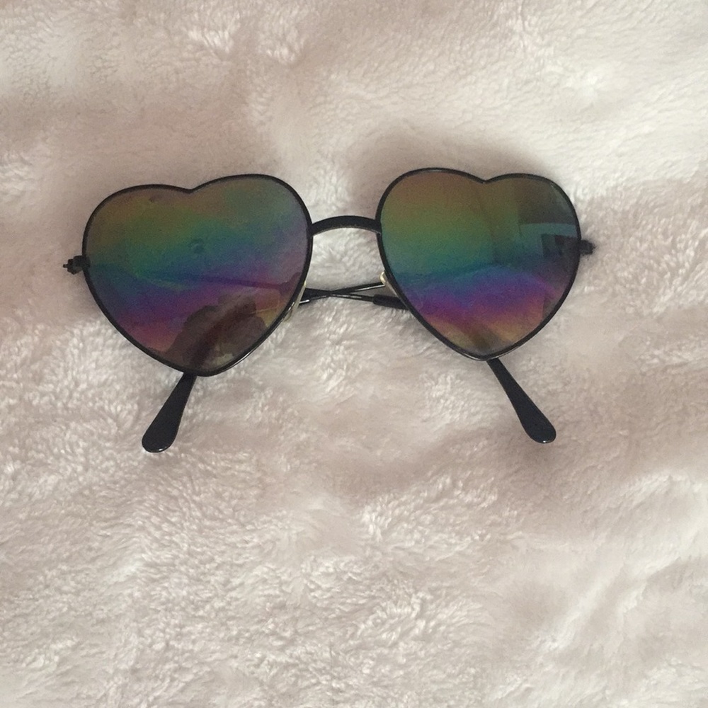 Rainbow heart sunnies❤️